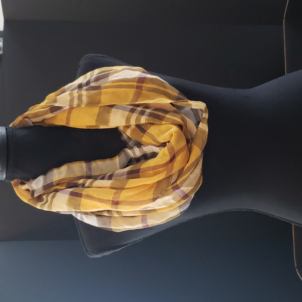 One piece Infinity golden scarf